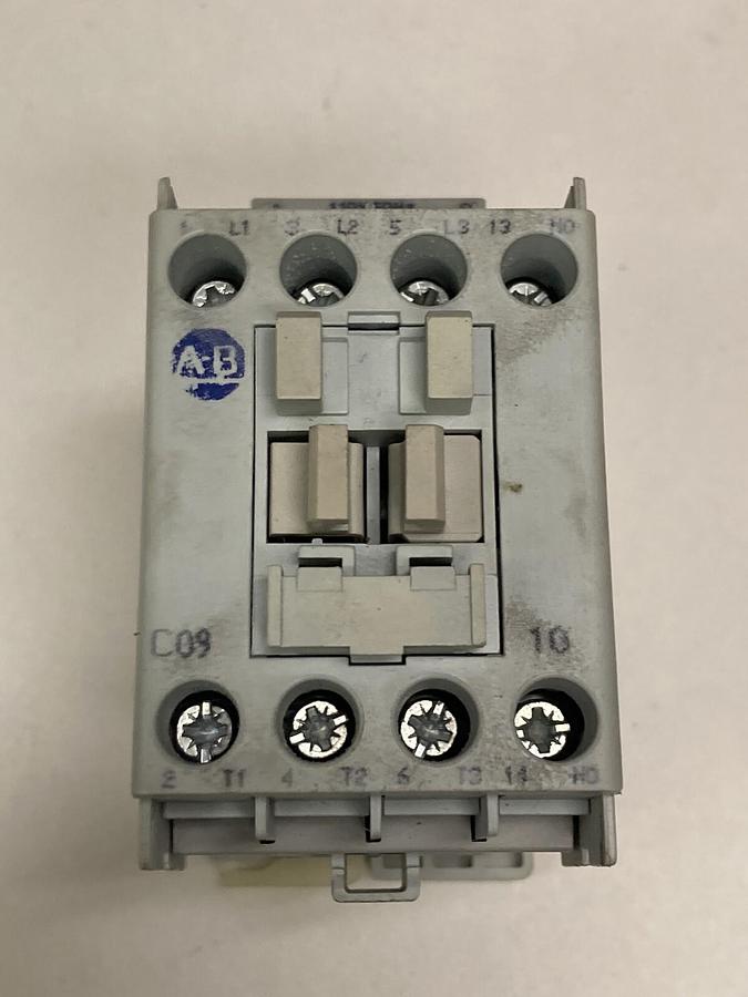 Used Allen Bradley,100-C09*10,Contactor Series A