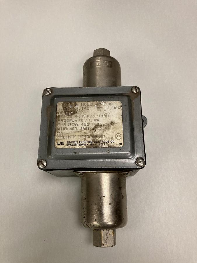 Used United Electric,Type J21K Model 140,Differential Pressure Switch 15AMP, 480V