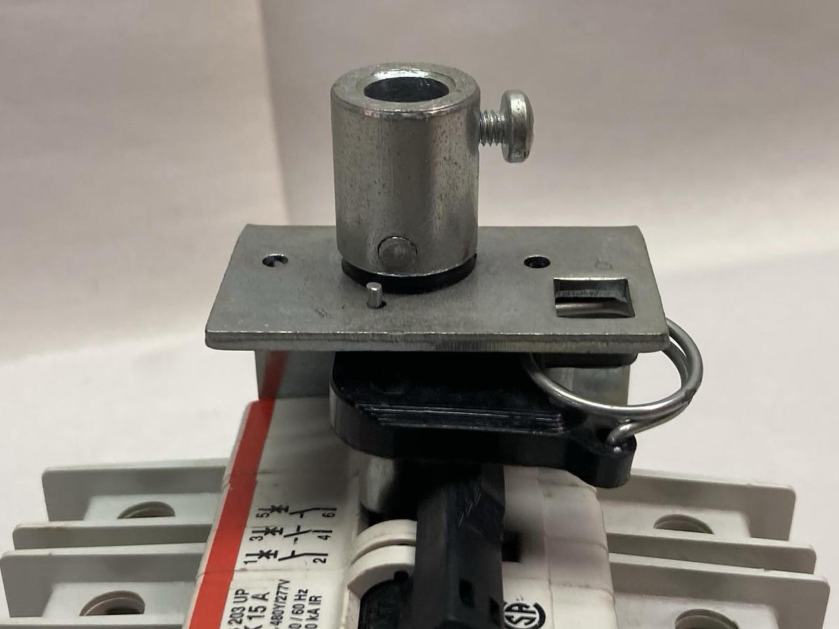Used ABB,E 212323,3-Pole Circuit Breaker 50/60Hz 10kA