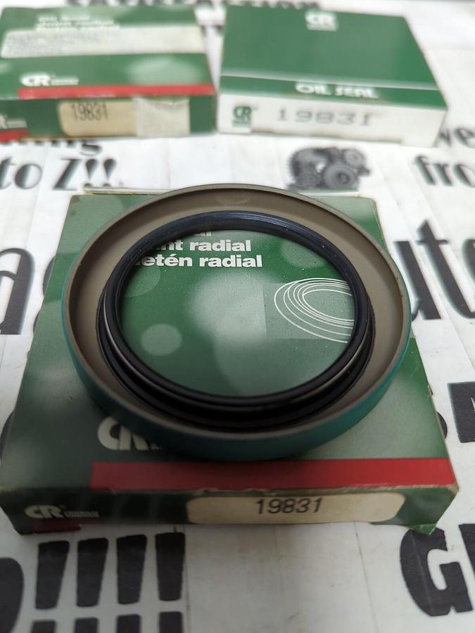 CHICAGO RAWHIDE,19831,OIL SEALS LOT OF 3 NOS