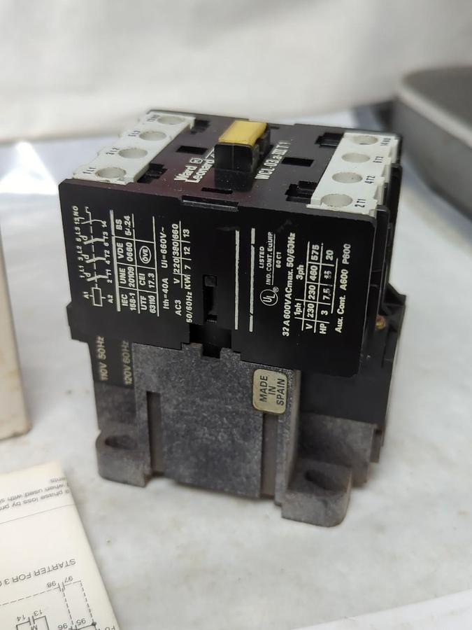 JOSLYN CLARK,CL03.2j,CONTACTOR 110V/50HZ 120V/60HZ NOS