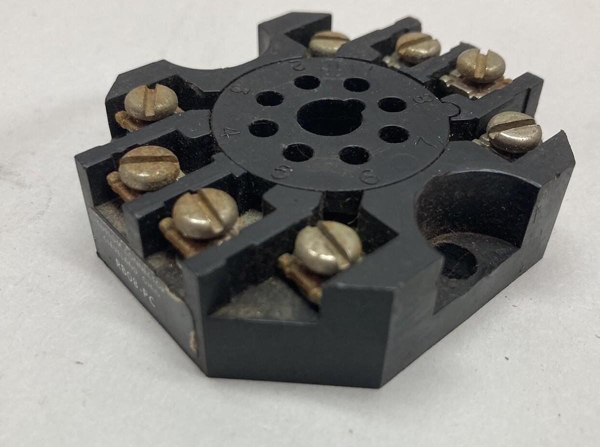 Used Custom Connector,RB08-PC,Relay Socket