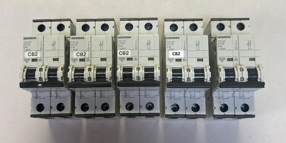 Used SIEMENS,5SY4204-7,CIRCUIT BREAKER 4A 400V 2P LOT OF 5