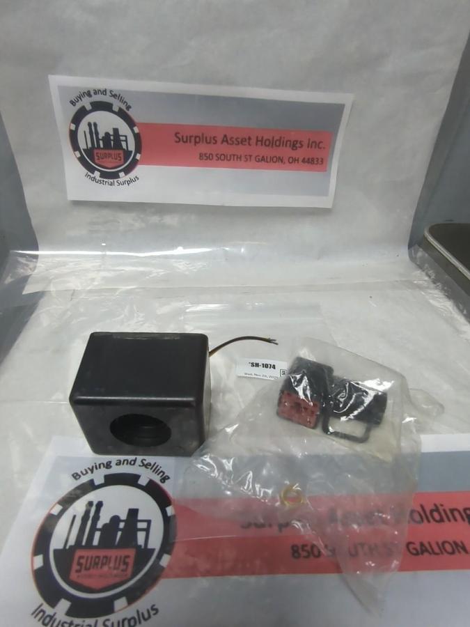 REXROTH,R900019801,INDUSTRIAL COIL WITH CABLE SOCKET/PLUG 110/120V 60/50HZ NOS