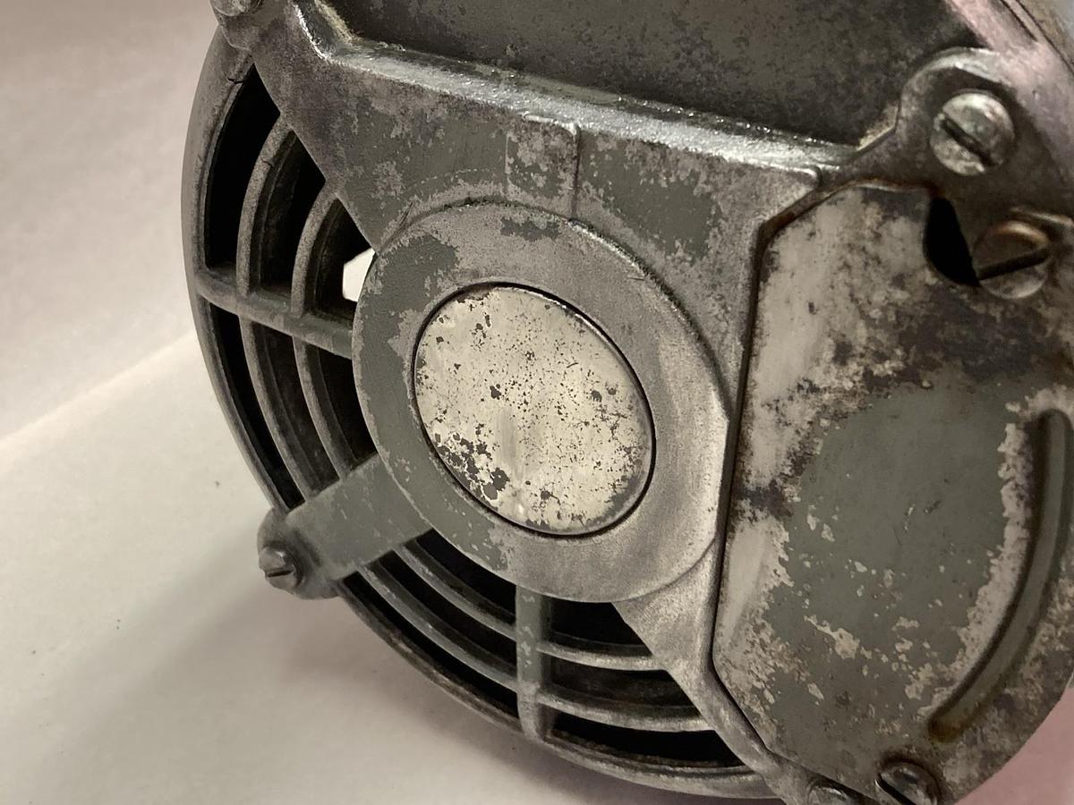 Used Dayton,Model 5K940,Gearmotor 60RPM 1/4Hp Ratio 29:1 60Hz