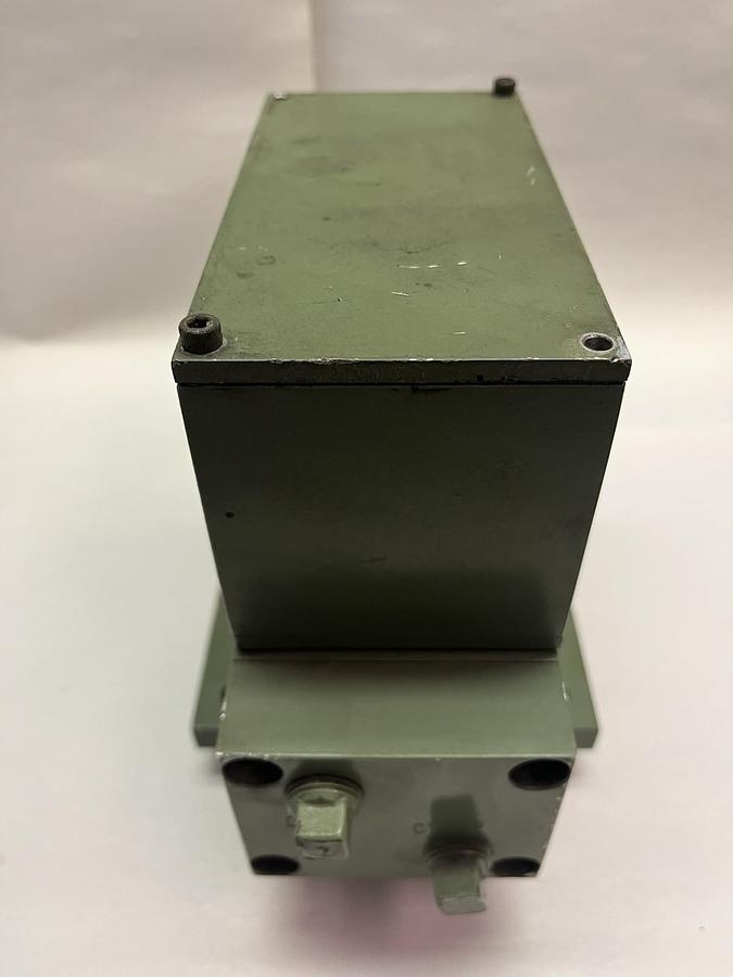 Used NORTH AMERICAN,H1013-059-086,VALVE BLOCK