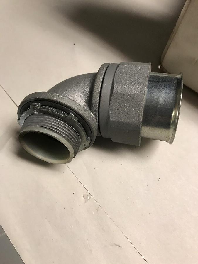 Appleton,STNM-90150,1-1/2 IN Mall Iron STNM Connector Box of 2