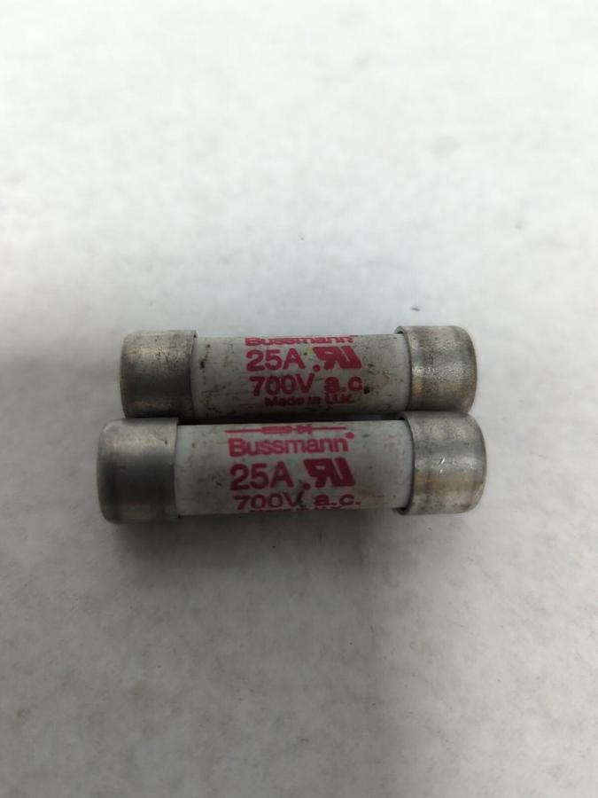 Used COOPER BUSSMANN,FWP-25A14F,FUSES 25 AMP LOT OF 2 PRE-OWNED
