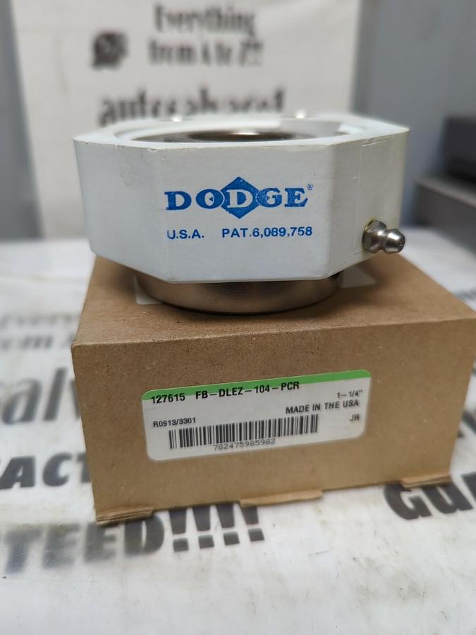 DODGE,127615 FB-DLEZ-104-PCR,FLANE MOUNT BEARING 2-BOLT BASE 1-1/4 IN BORE NOS