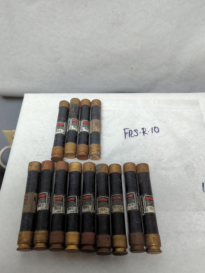 Used COOPER BUSSMANN,FRS-R-10,FUSETRON 10 AMP FUSE LOT OF 13 PRE-OWNED