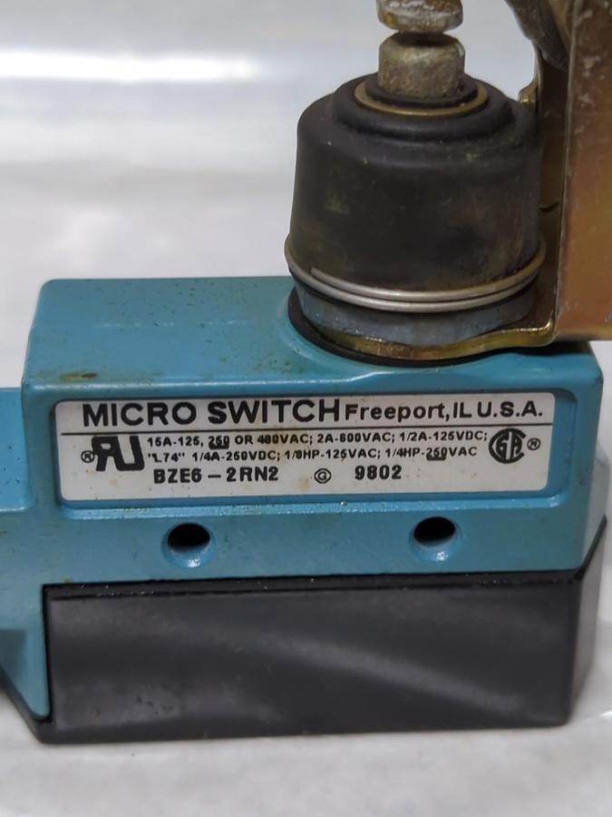 Used HONEYWELL,BZE6-2RN2,MICROSWITCH LIMIT SWITCH PRE-OWNED