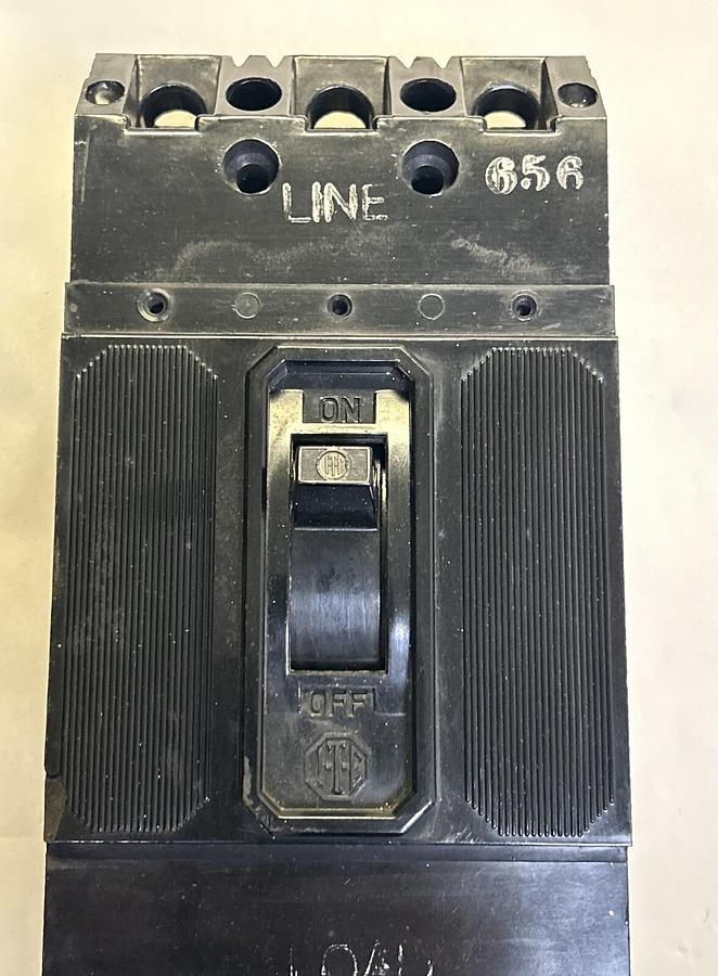 Used ITE,ET4033,CIRCUIT BREAKER 30A 125/250V 3P