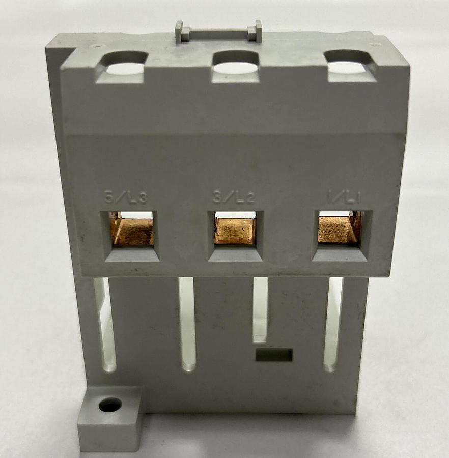 EATON CUTLER HAMMER,C306TB2B, OVERLOAD RELAY TERMINAL BASE MOUNTING ADAPTER NOS