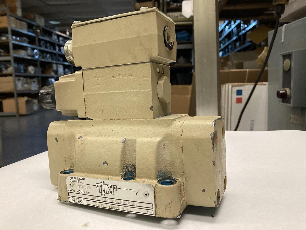Used Vickers,DG4V-3-2A-M-W-B-40,Directional Control Valve DG5S4046AXETMWB50 Valve