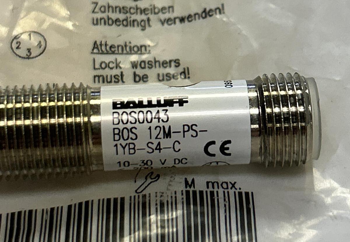 BALLUFF,BOS 12M-PS-1YB-S4-C, PHOTOELECTRIC SENSOR NEW