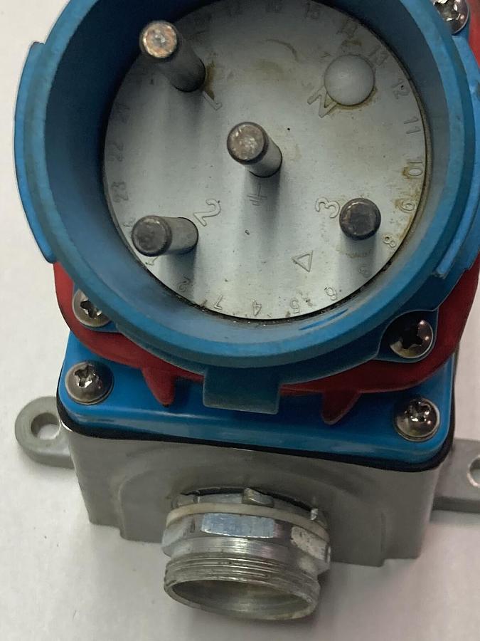 Used Melltric,33-38043 DS30,Disconnect Switch Recepticle 30A 480Vac