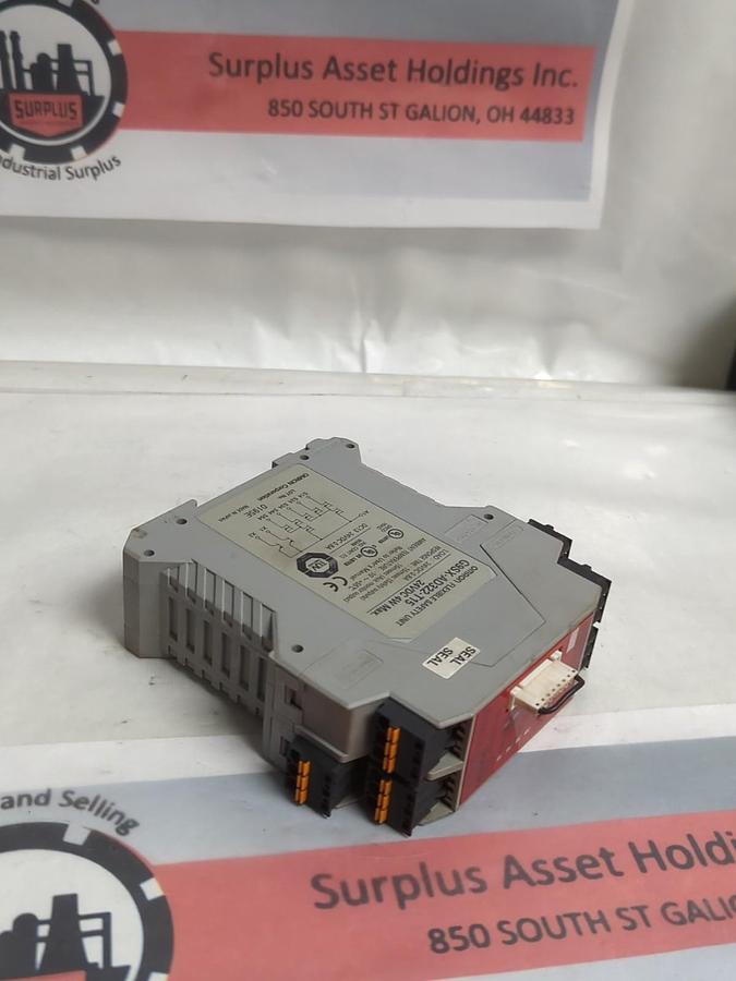 Used OMRON,G9SX-AD322-T15,FLEXIBLE SAFETY CONTROLLER 24V DC 4 WATT PRE-OWNED