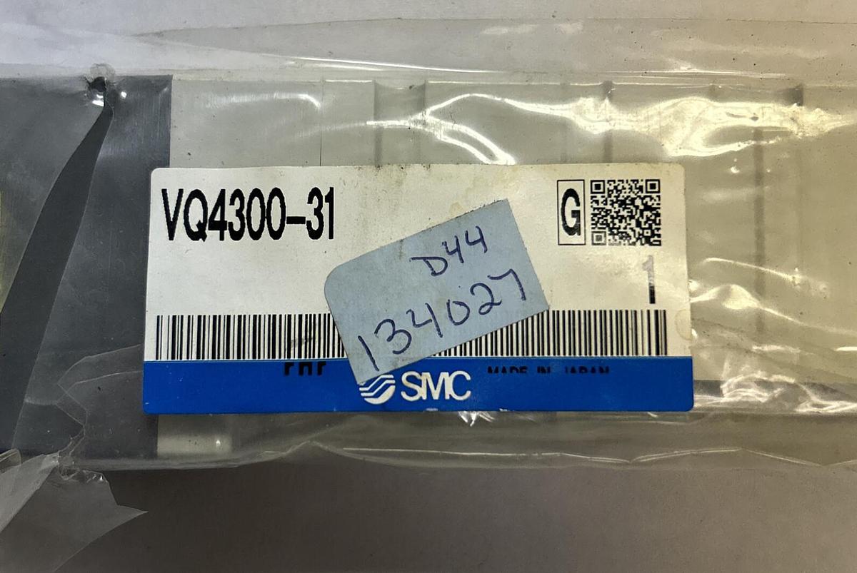 Used SMC,VQ4300-31,SOLENOID VALVE NEW
