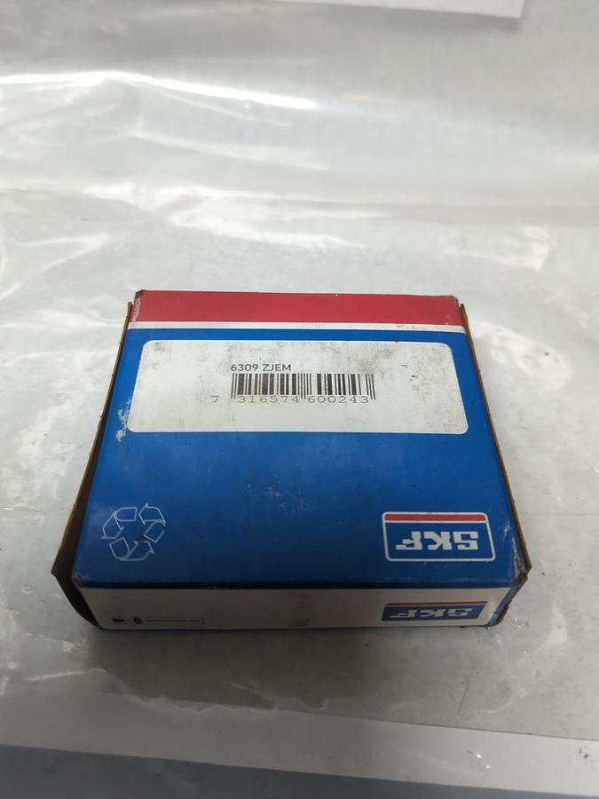 SKF,6309 ZJEM,DEEP GROOVE BALL BEARING NOS