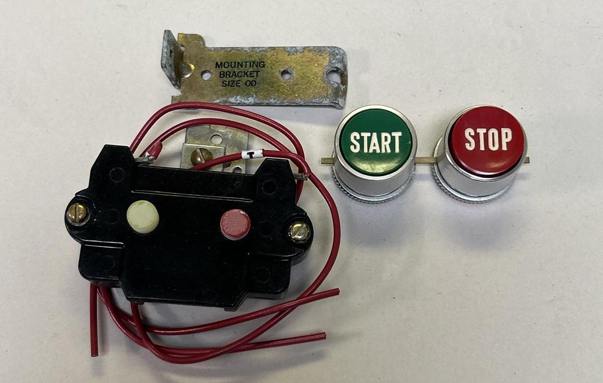 ALLEN BRADLEY,1481-N1,PUSH BUTTON KIT NOS