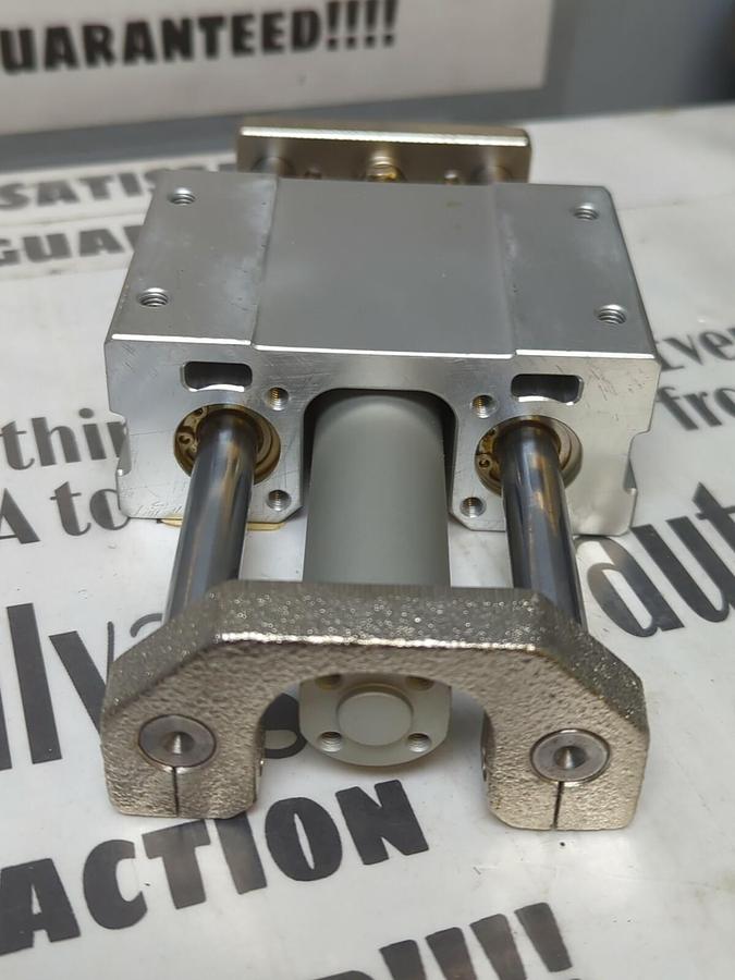 SMC,MGCLB20-75-R,PNEUMATIC GUIDED CYLINDER 20MM BORE 75MM STROKE NOS