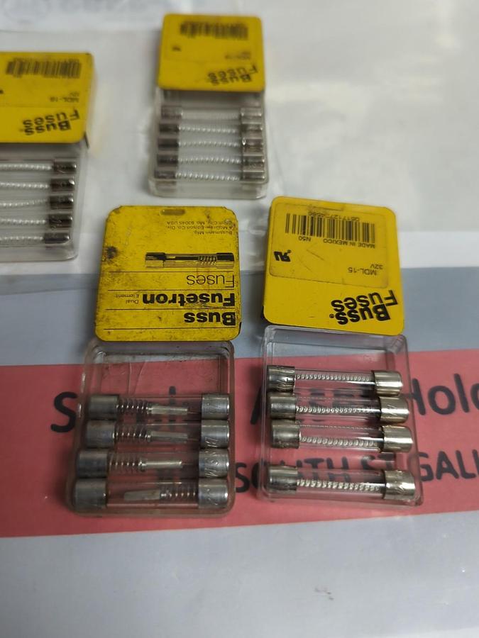 COOPER BUSSMANN,MDL-15,15 AMP FUSE LOT OF 18 NOS