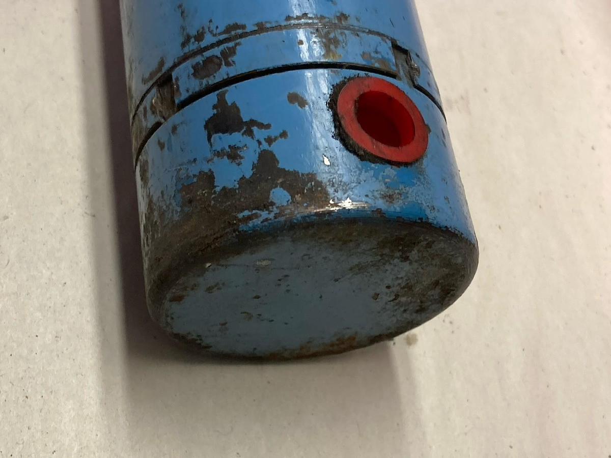 Used Vickers,CF-2P-010-A 151459L,Hydraulic Cylinder