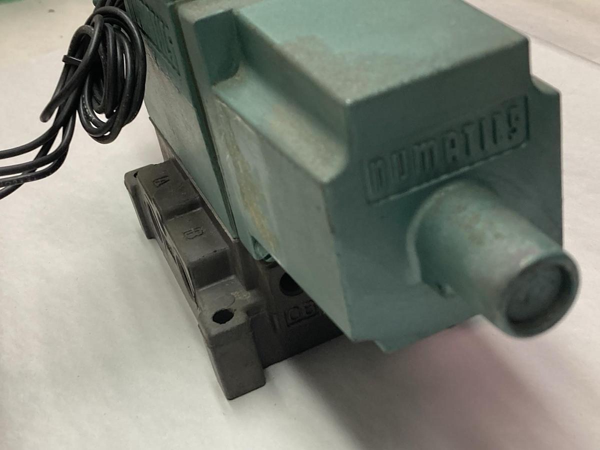 Used Numatic,33DSA4410,Solenoid Valve 120V 50/60Hz 0.36A 150PSIG