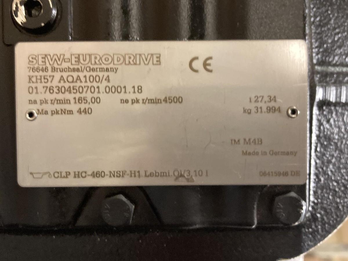 Used SEW Eurodrive,KH57AQA100/4,Gear Reducer Ratio 27  34  M4B