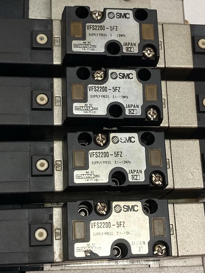 Used SMC,VFS2200-5FZ,Valve Block 0.1~1.0MPa