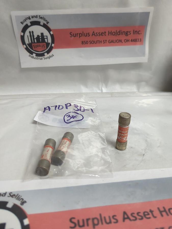Used GOULD SHAWMUT,A70P30-1,AMP-TRAP 30 AMP FUSE LOT OF 3 PRE-OWNED