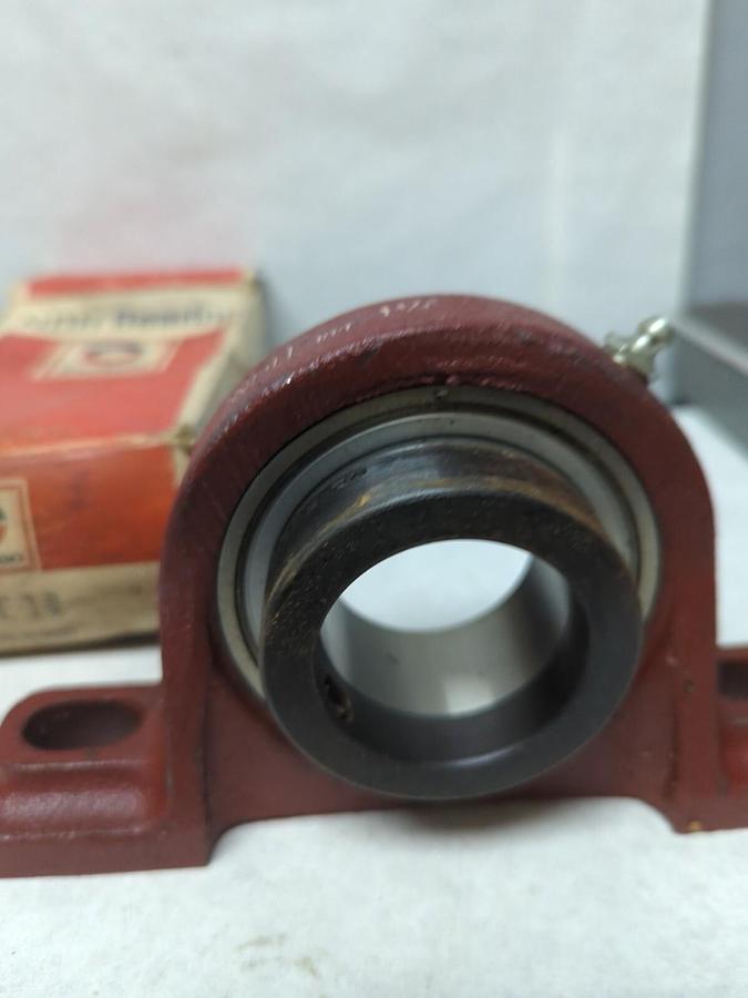 NDH DELCO,RPE-1-3/4,PILLOW BLOCK BEARING 1-3/4 INCH BORE NOS