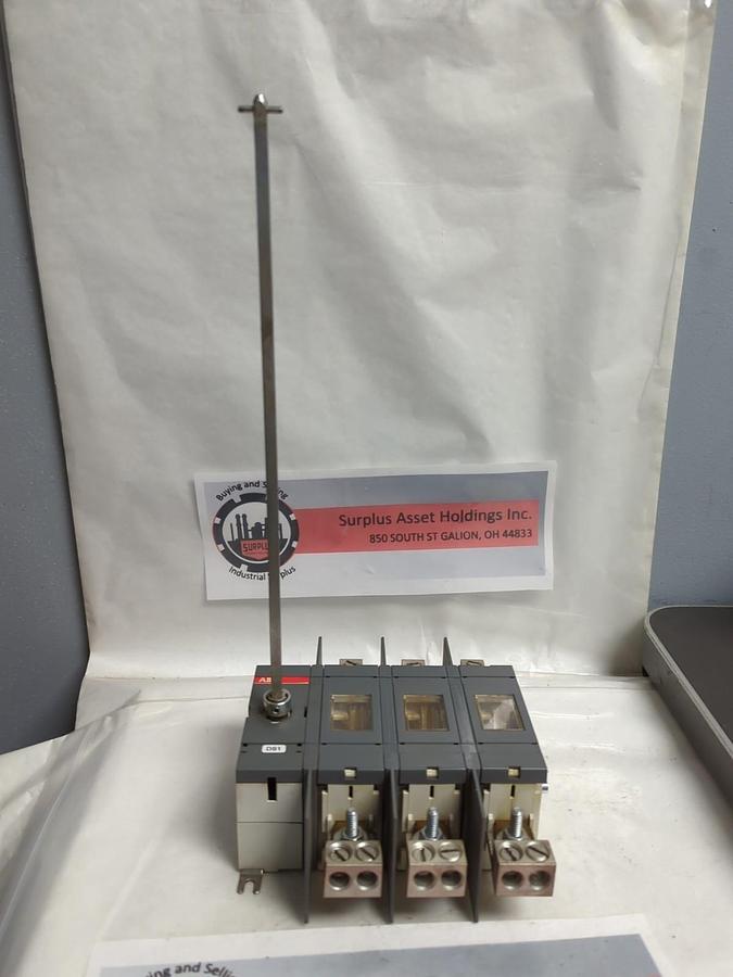 Used ABB,OT 200U03,DISCONNECT SWITCH 3-POLE 600V 200A PRE-OWNED