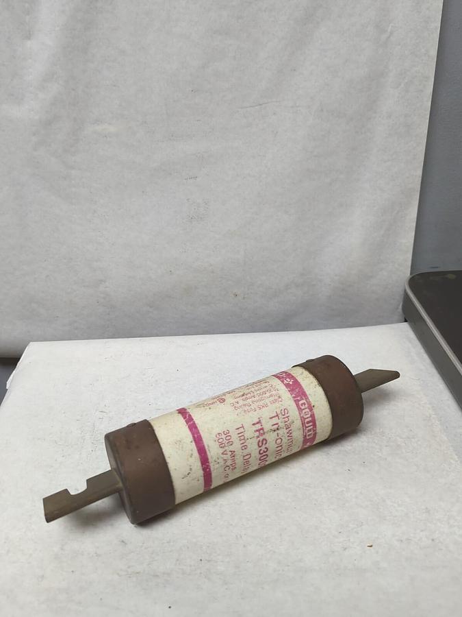 Used GOULD SHAWMUT,TRS300R,TRI-ONIC 300 AMP FUSE PRE-OWNED