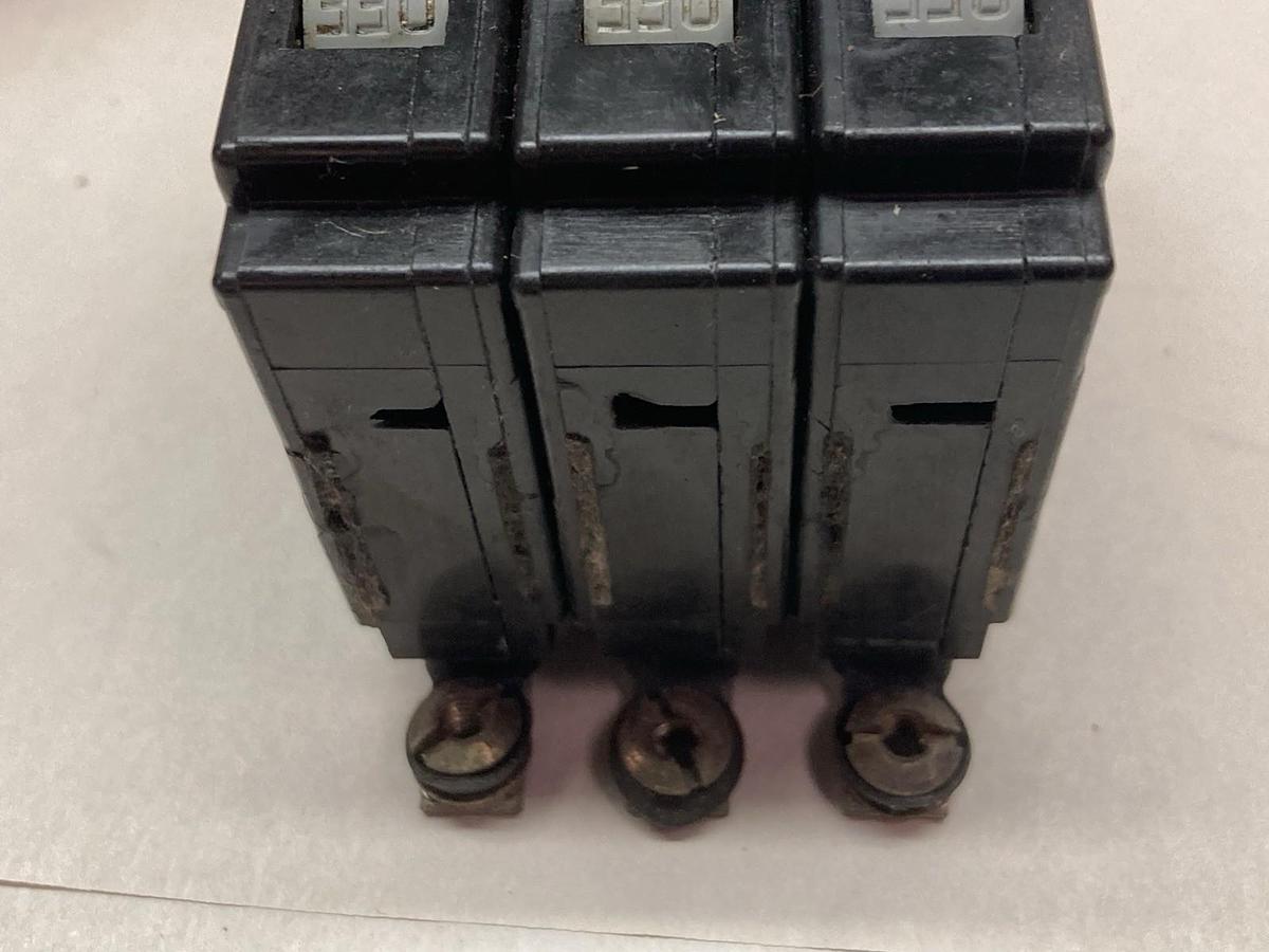 Used Cutler-Hammer,CU-AL,3-Pole Torque Circuit Breaker General Electric 10A