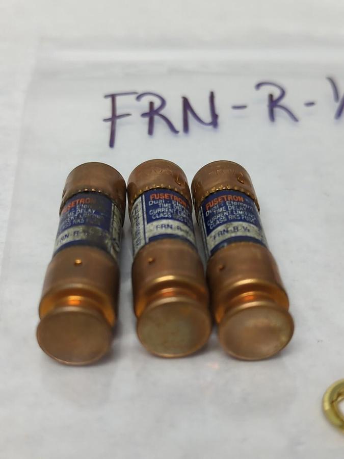 Used COOPER BUSSMANN,FRN-R-1/2,FUSETRON 1/2 AMP FUSES LOT OF 3 PRE-OWNED
