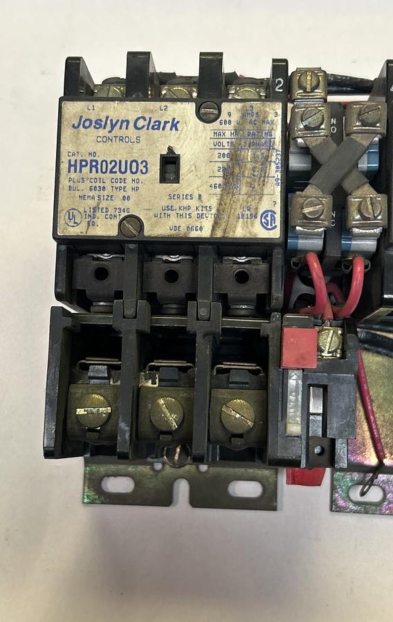 Used JOSLYN CLARK,HPR02U03,REVERSING STARTER SIZE 00 9A 600V