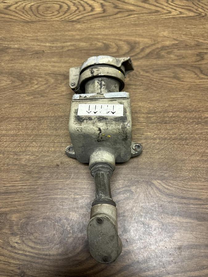 Used Crouse-Hinds,ARE23,Arktite Condulet Receptacle w/Snap Cap