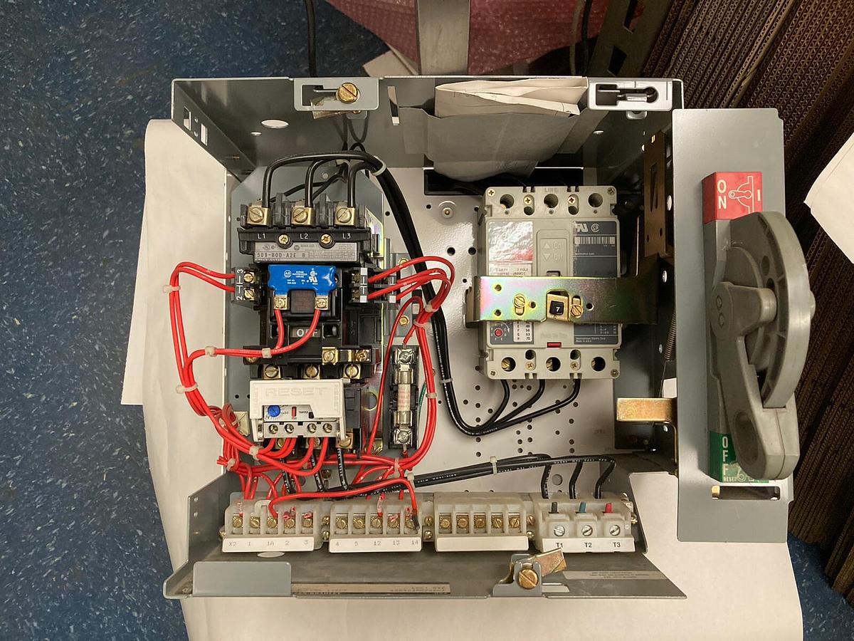 Used Allen Bradley,2100 2113B,Size 1 MCC Starter Bucket 7 Amp Breaker