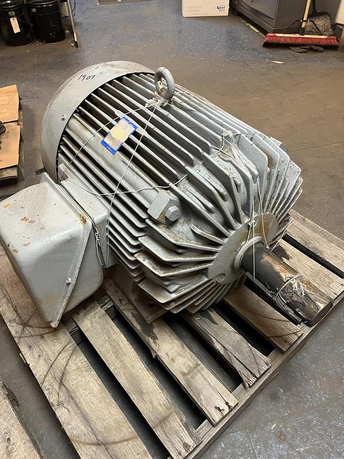 Used LITTON PACEMAKER,0131935001,MOTOR CJ5B 200HP 1780RPM 445T 3PH 460V