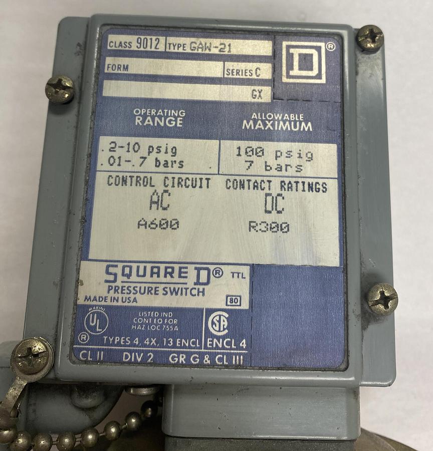 Square D,9012GAW-21,Ser C Pressure Switch NOS