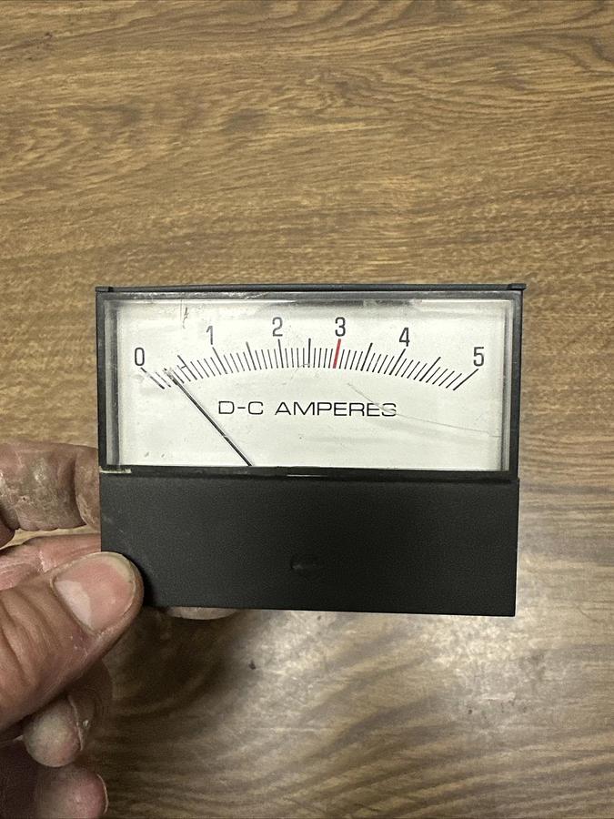 Used EIL,0-5,DC Ampmeter