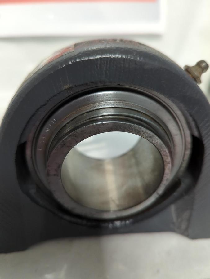 Used FAFNIR,RAK 1-15/16,PILLOW BLOCK BEARING 1-15/16 INCH BORE PRE-OWNED