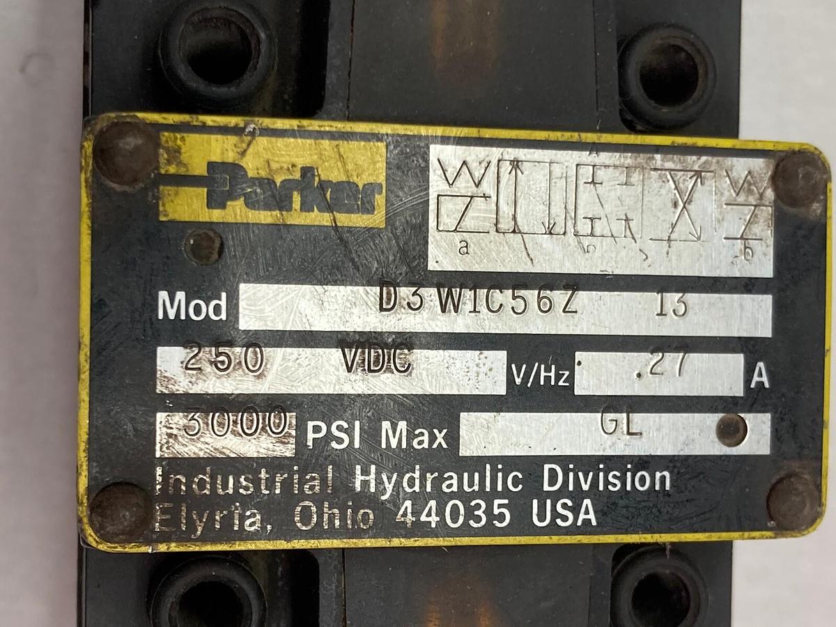 Used Parker,D3W1C56Z,Single Solenoid Directional Valve 250VDC 3000PSI Max