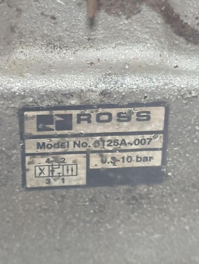 Used ROSS,312A4007,LEVER VALVE PRE-OWNED
