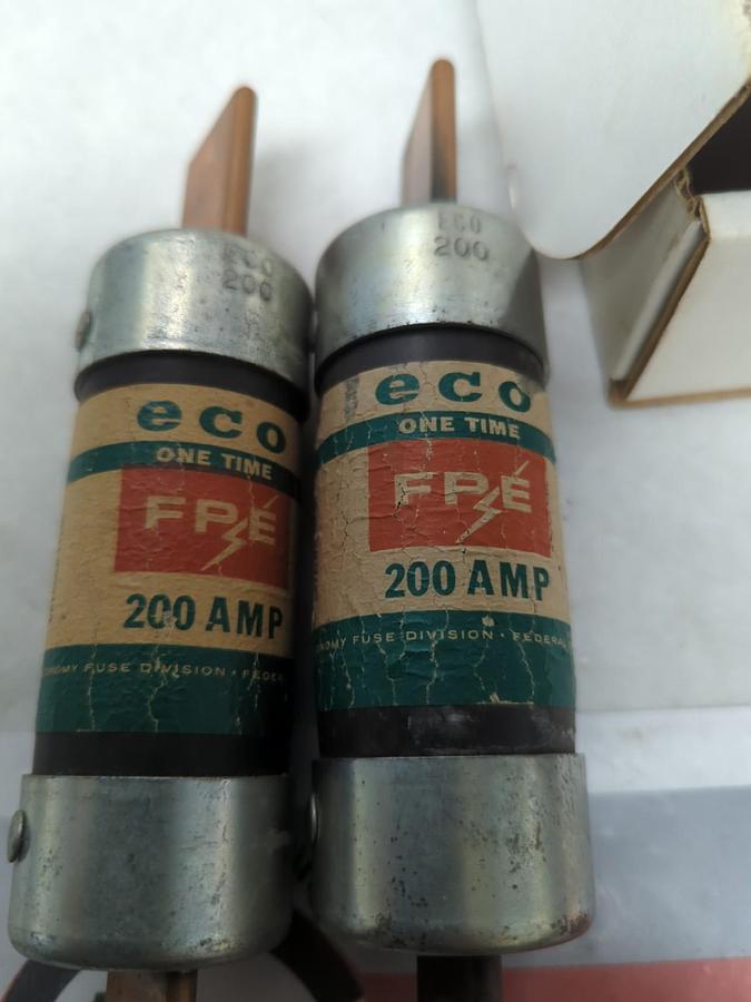 Used FEDERAL PACIFIC,11200,ONE-TIME 200 AMP FUSE LOT OF 2 PRE-OWNED