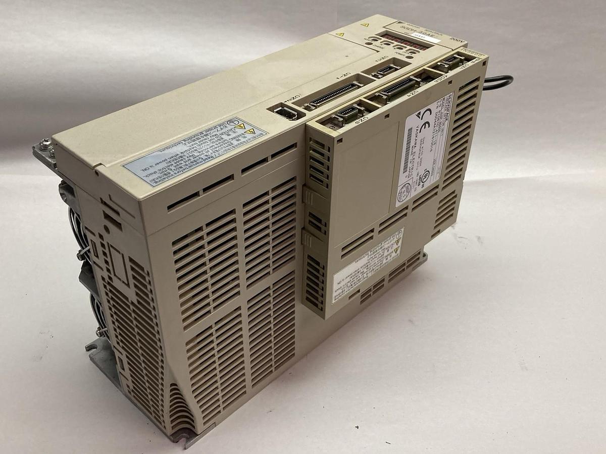 Yaskawa,SGDH-30AE,Servopack AC Drive 3kW 200-230V