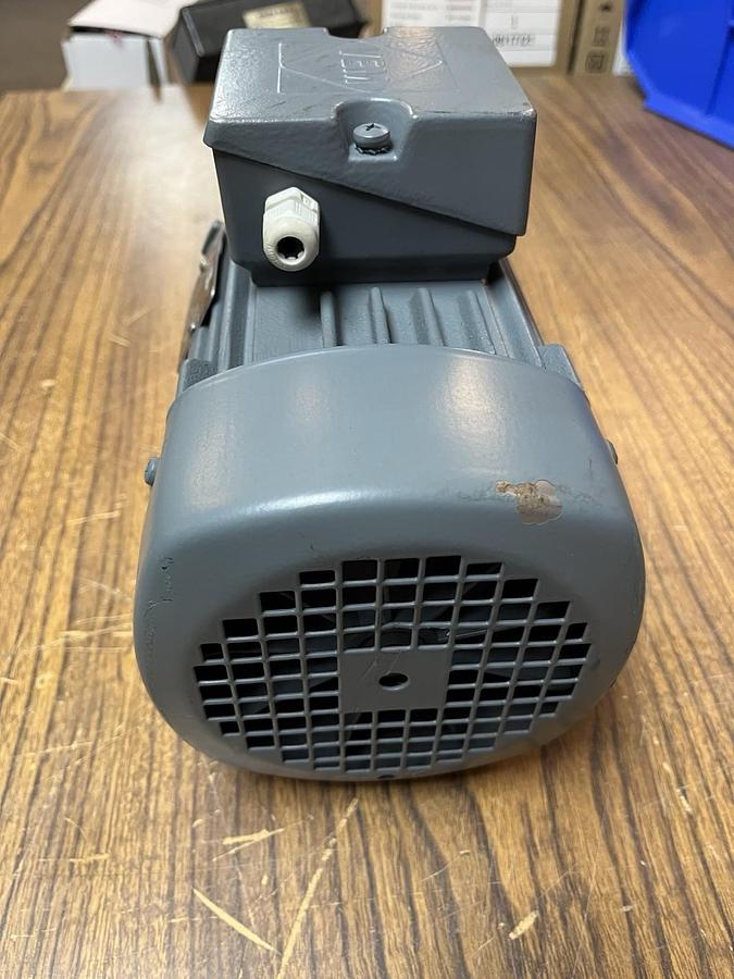 VEM,K21R-80-G6,MOTOR .55kW 1100RPM 3PH 480V