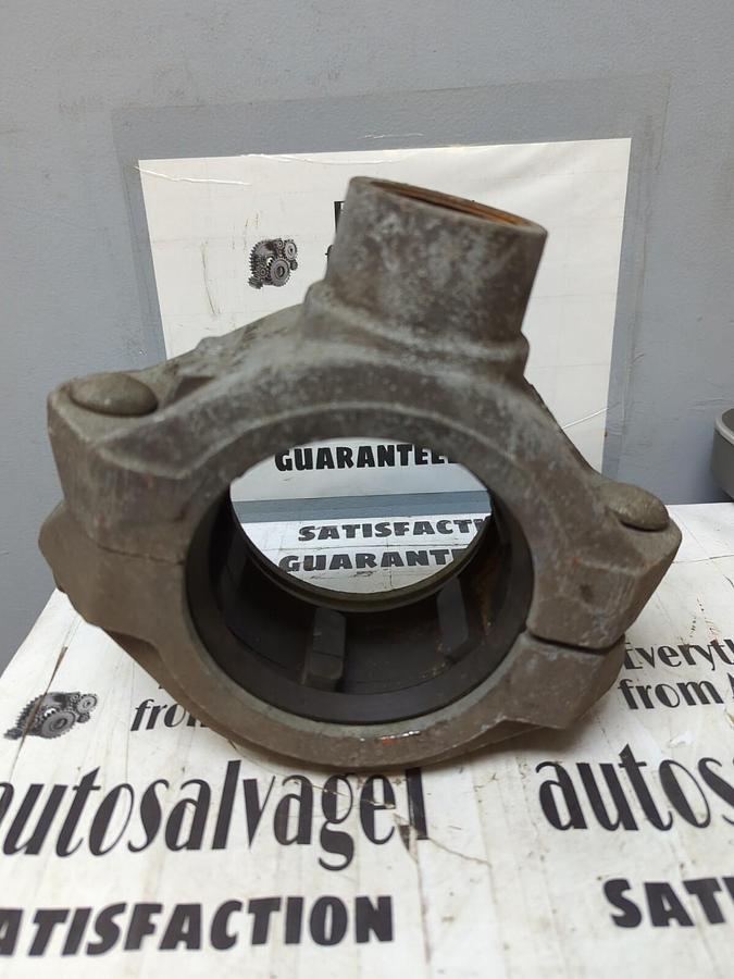 VICTAULIC,STYLE 72, 4 INCH PIPE COUPLING FEMALE THREADED NPT NOS