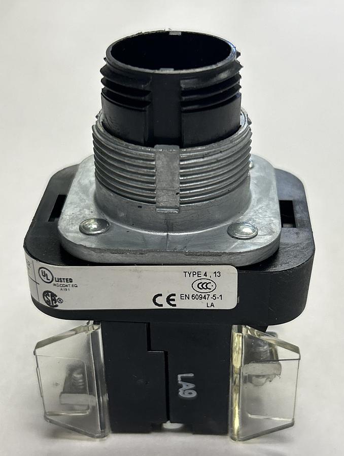 Used Allen-Bradley,800T-QB24W,Push Button